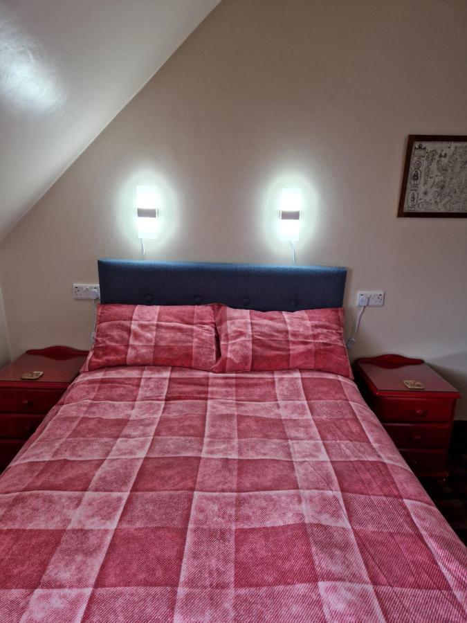 Bed and Breakfast Creag Meggan Ballater Esterno foto